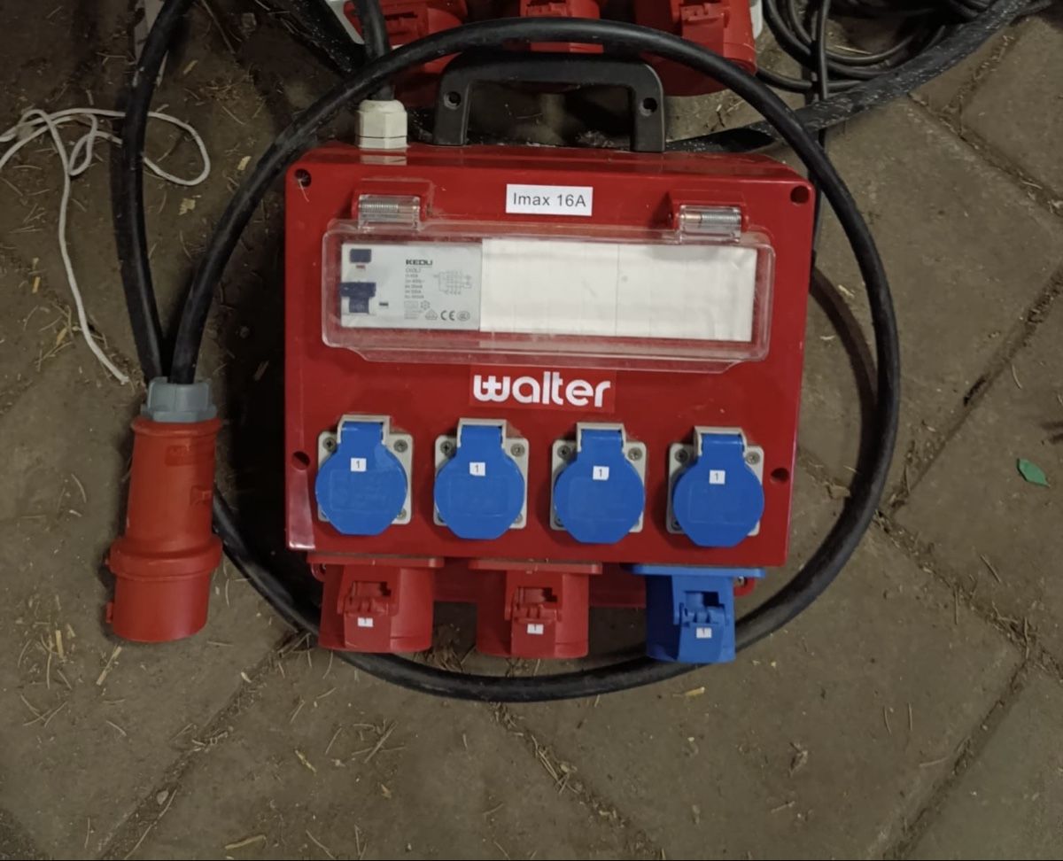 Elektrotechnik: Stromverteiler Walter gute Qualität – Gebraucht aus Biel/Bienne von Husseinsheikho