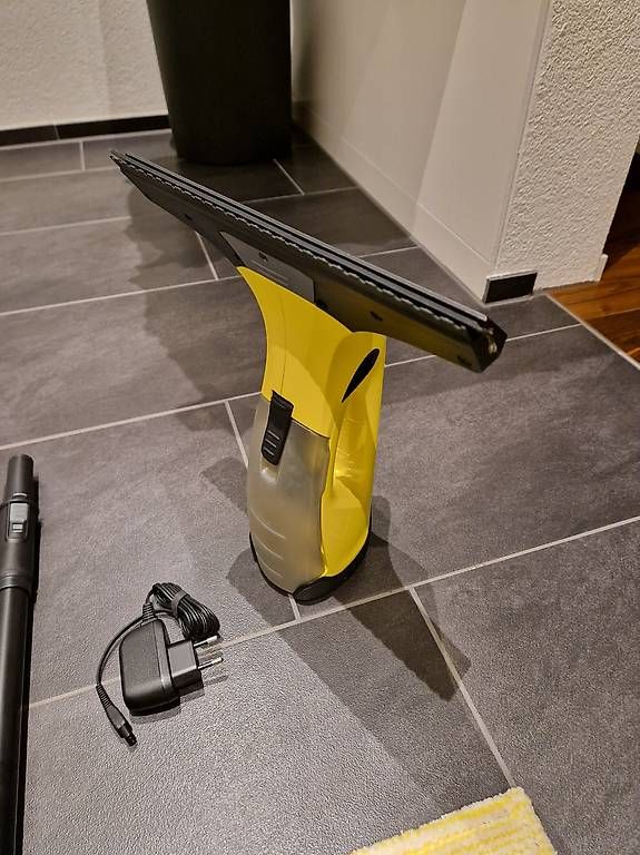 Kärcher Sonstiges für Haushalt & Wohnen: Kärcher Fensterputz-Set (7-teilig) – Gebraucht aus Au SG von Chliini87 1