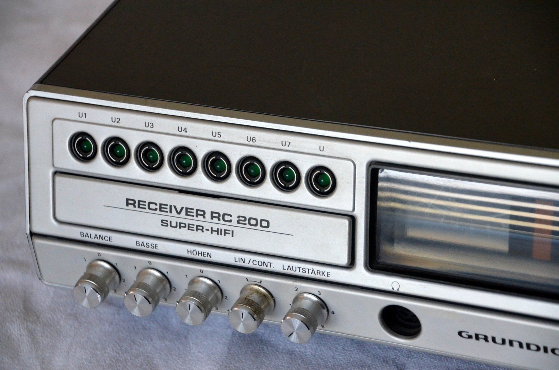 Grundig Lettore multimediale & Streamer: Grundig Receiver RC200 Kassettenrecorder – Usato da Collonges venduto da arashee 1