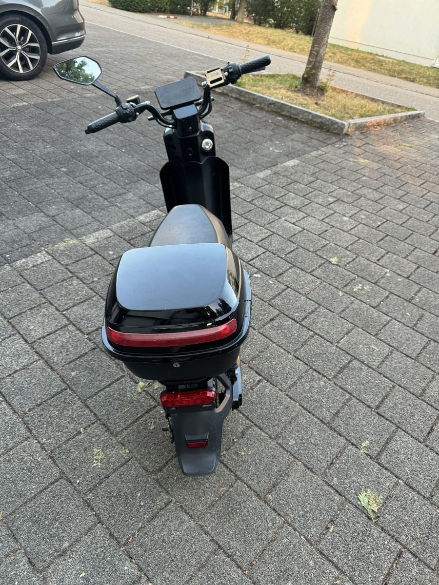 Scooter: Elektroroller schwarz gut erhalten – Usato da Möhlin venduto da mic_k7rm 4