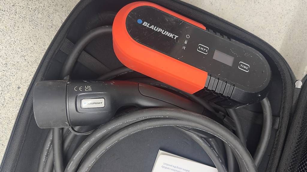 Blaupunkt Batterie-Ladegeräte: Portabler Autocharger Blaupunkt – Gebraucht aus Mollis von Cremonese1 3
