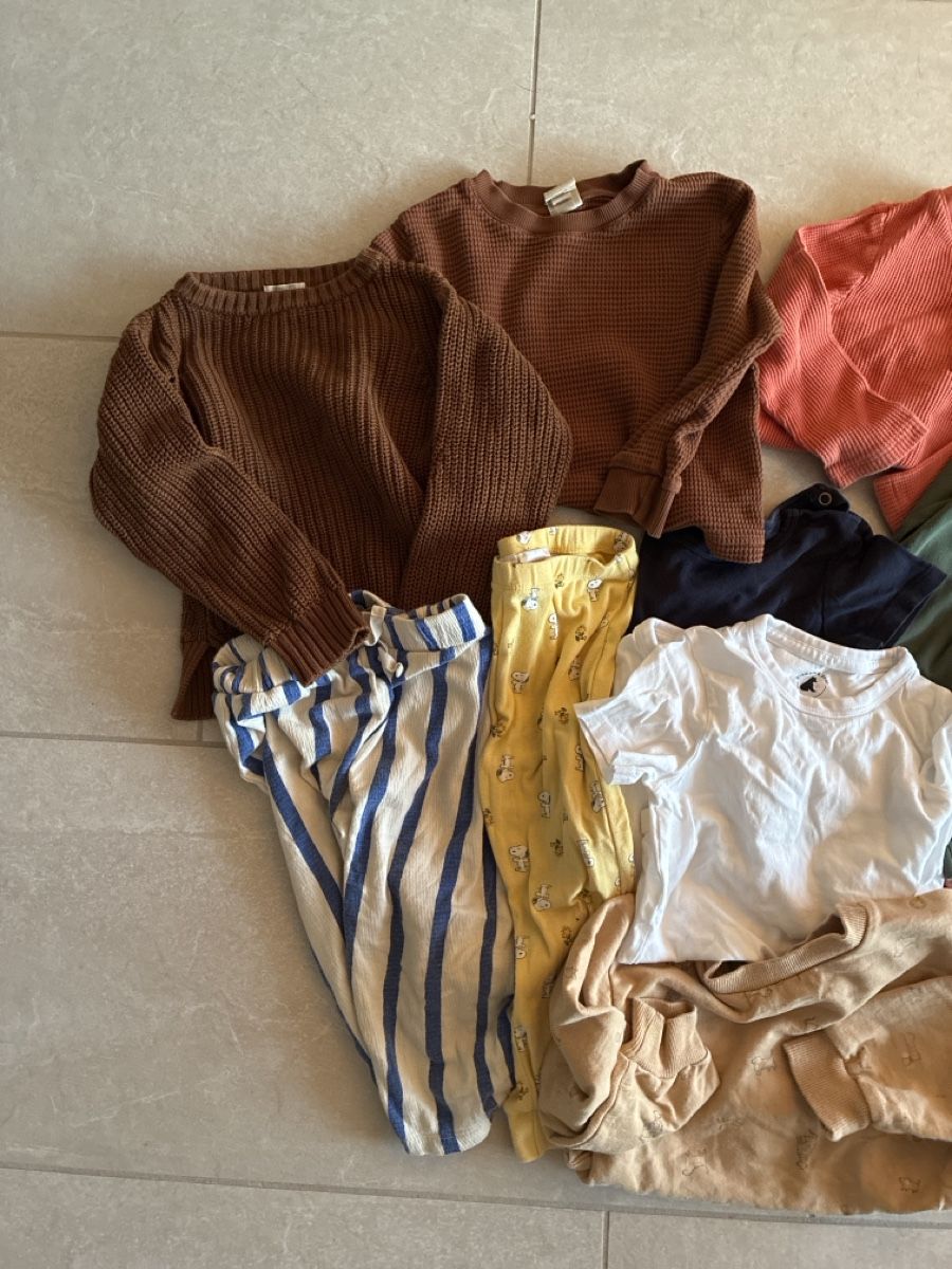 Lotti di vestiti: Hochwertiges Kleiderpaket Gr 98 – Usato da Rifferswil venduto da nahug 1