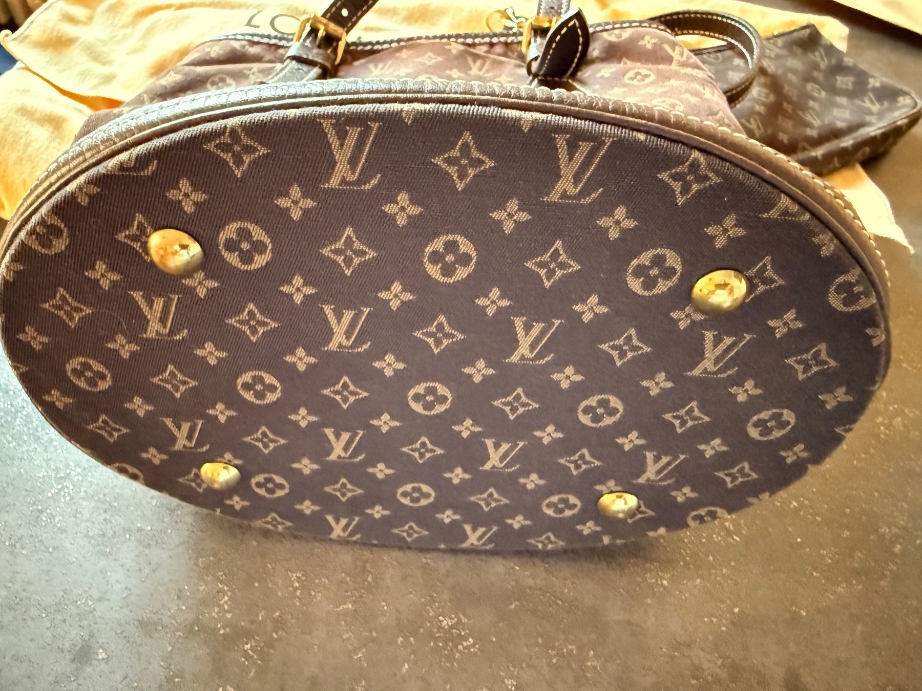 Louis Vuitton Borse da donna: Sac Louis Vuitton Monogram Marron toile et cuir – Usato da Lausanne venduto da cat_656q 3