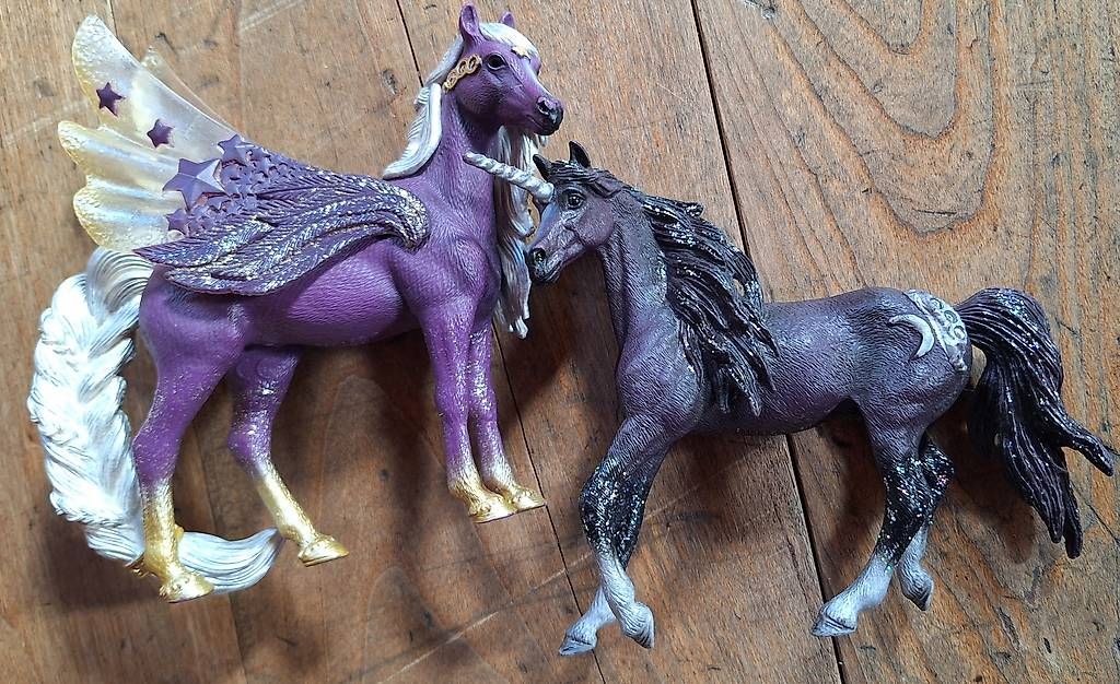 Schleich Giocattoli: Schleich Bayala Einhörner & Pegasus neuwertig – Usato da Rüti ZH venduto da la-93 1