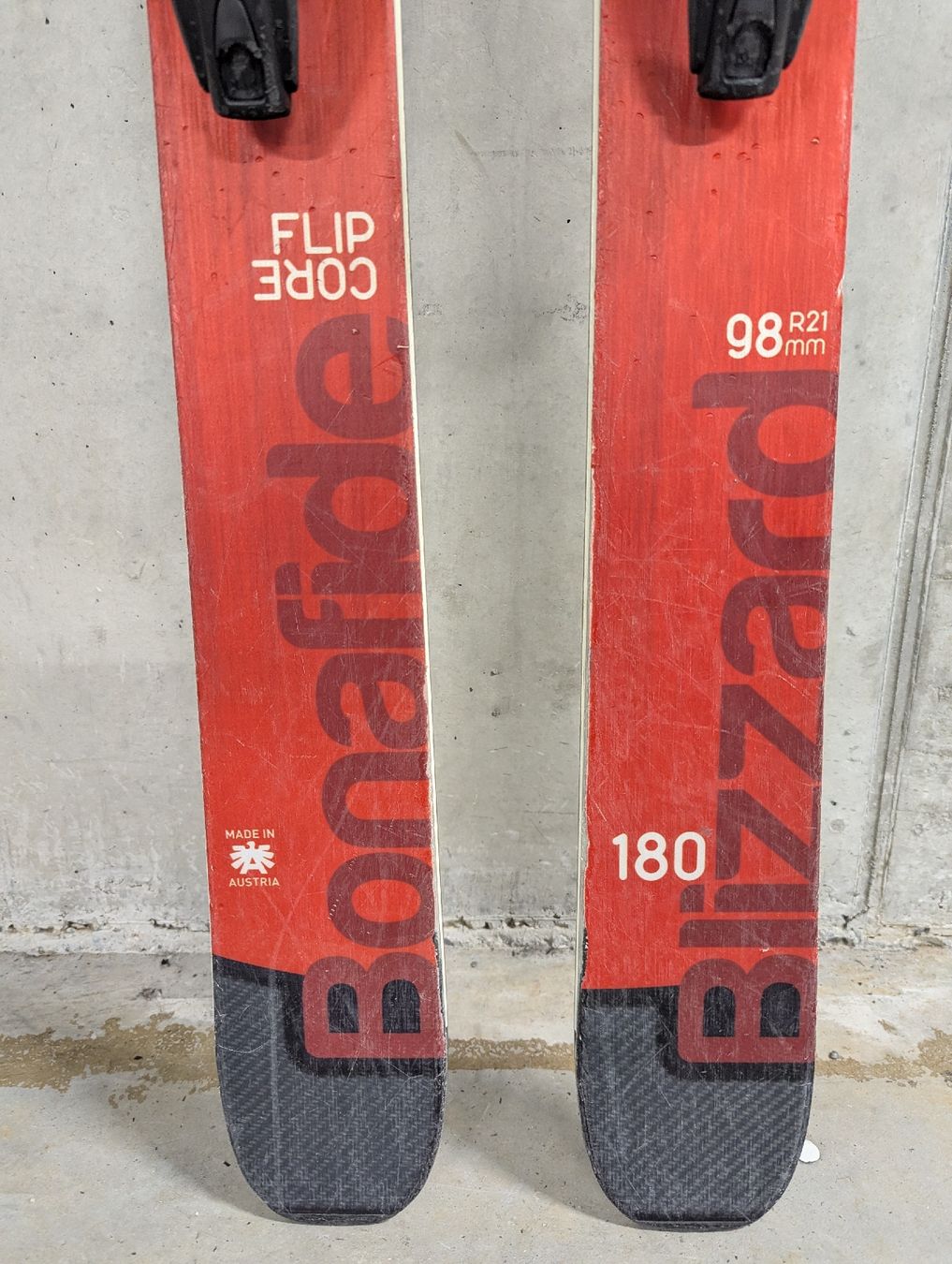 Blizzard Sci: Blizzard Bonafide 180cm mit Look Pivot – Usato da Maienfeld venduto da nrgruber 1