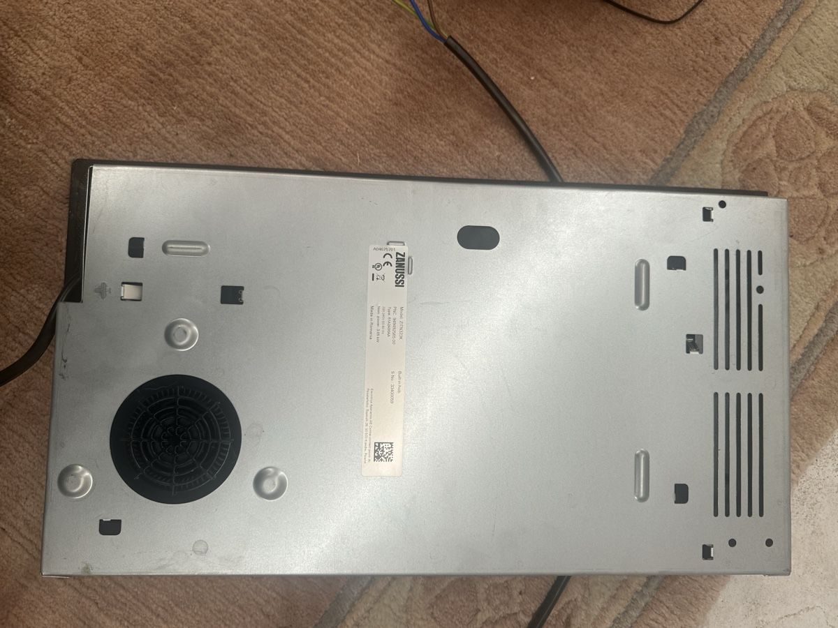 Küchengeräte: Zanussi Induktionskochfeld ZITN323K – Gebraucht aus Tschierv von Screamingwolfguitars 3