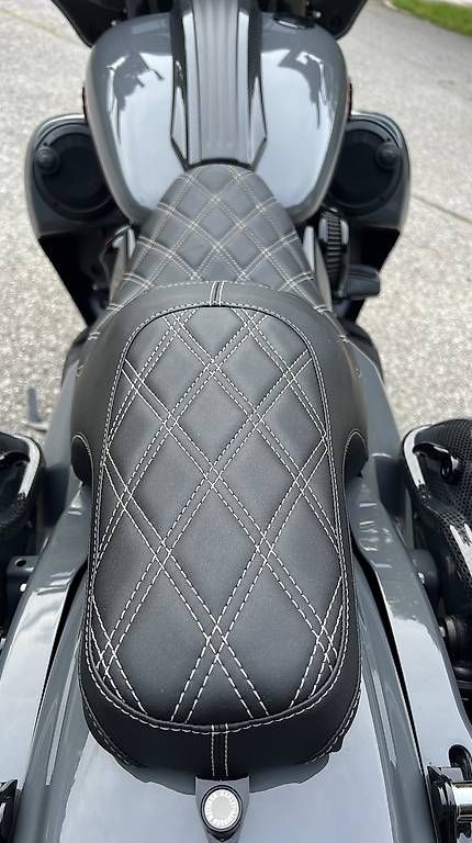Harley-Davidson Sonstige: Sella seddelmann personalizzata + MEMORYFORM 8cm – Neu (gemäss Beschreibung) aus Brè sopra Lugano von micheleschmid