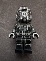 LEGO Star Wars 2x Imperia TIE Fighter / Striker Pilot