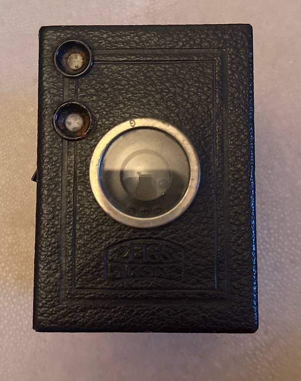 Fotocamera: Kamera Vintage Zeiss Ikon – Usato da Zollikerberg venduto da eva_chz9