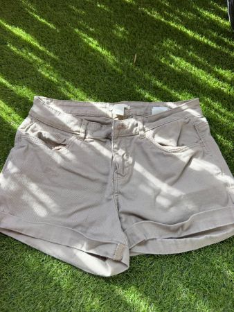 H&M Shorts beige Grösse 34
