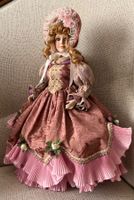 edle Porzellanpuppe „Ruby“ Victorian Doll Sammlerpuppe 45cm