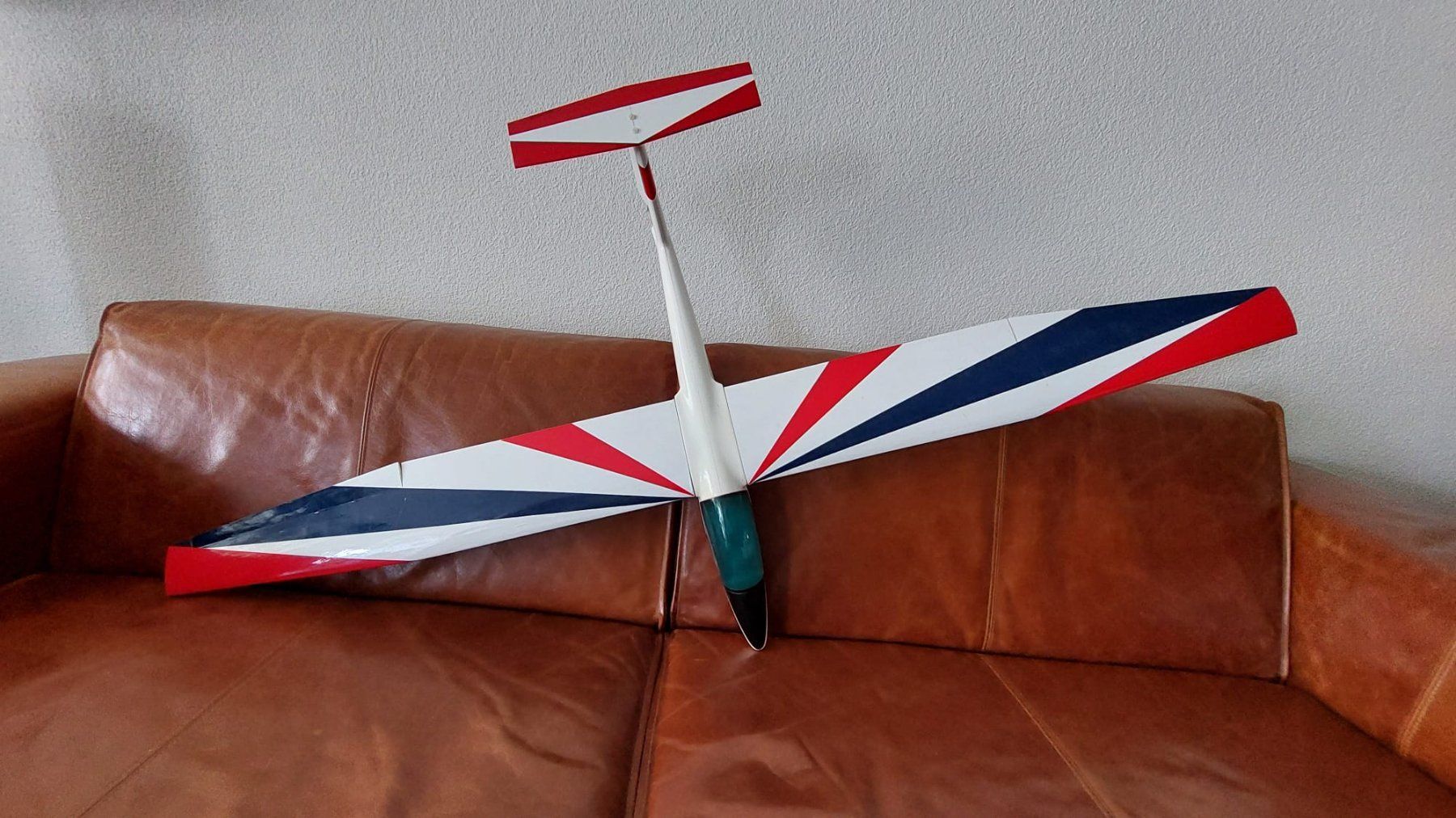 RC Kits de montage: B4 – D'occasion à Baar par Azart