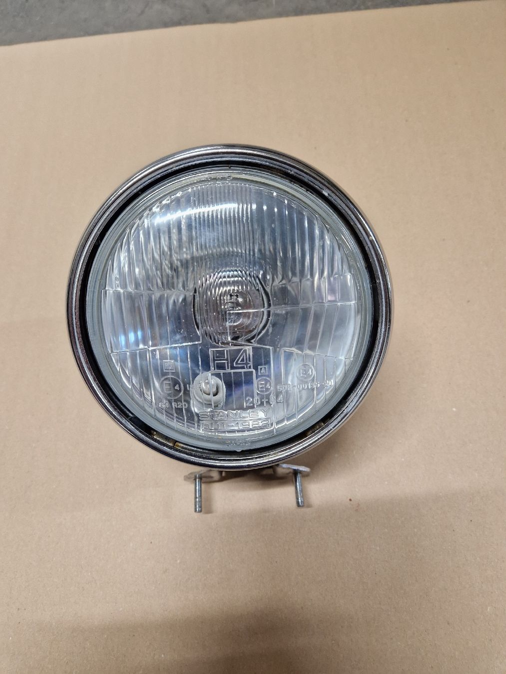 Honda Fari: Honda VF 750C - Original Scheinwerfer – Usato da Triengen venduto da RAWILL 2