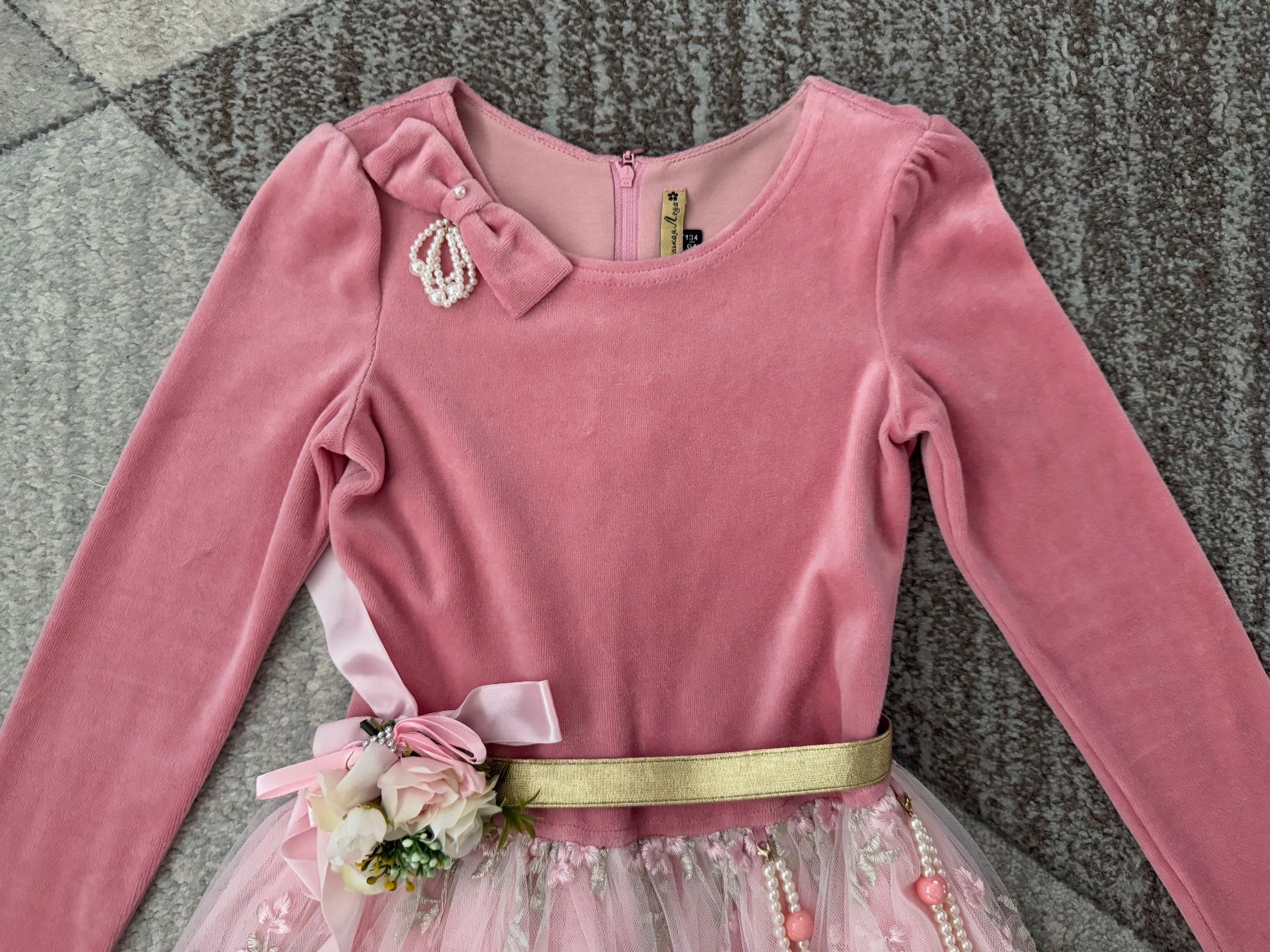Vestiti & Gonne: Festliche Kleid Gr.134 – Usato da Zürich venduto da makmakmak 2