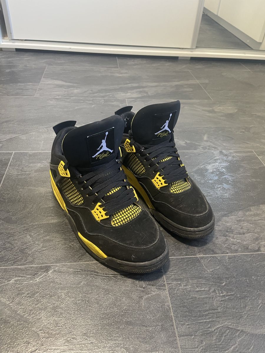 Herrenschuhe: Jordan 4 Thunder Grösse 46 – Neu (gemäss Beschreibung) aus Buchs SG von mar_ktz7