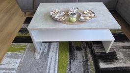 Couchtisch mit Teppich, Conforma