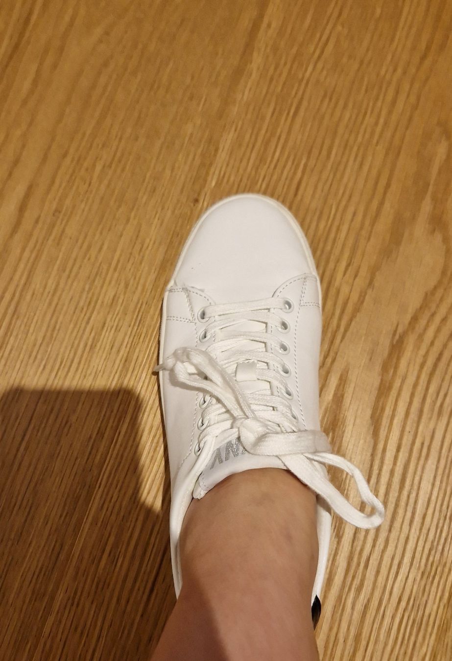 DKNY Scarpe da donna: DKNY Sneakers Platform weiss Gr. 39 – Usato da Erlinsbach SO venduto da ULIKH 4