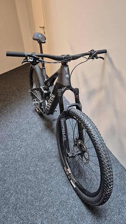 Canyon Velos: CANYON NeuronON CF7 Veredelt XL – Gebraucht aus Aarburg von AJ-ZGC 1