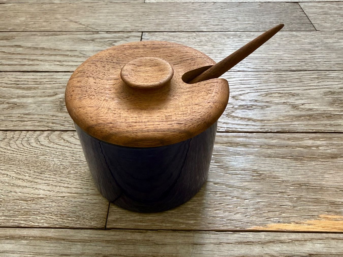 Coupes: Vintage Keramikdose, Holzdeckel, Löffel, Denmark – D'occasion à Luzern par Mamutpe