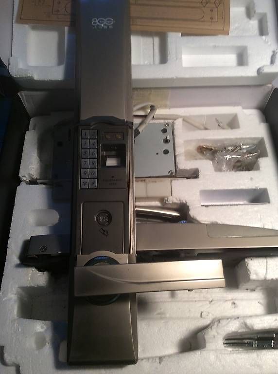 Lucchetti: Serratura elettronica biometrica – Usato da Morbio Inferiore venduto da udry65 2