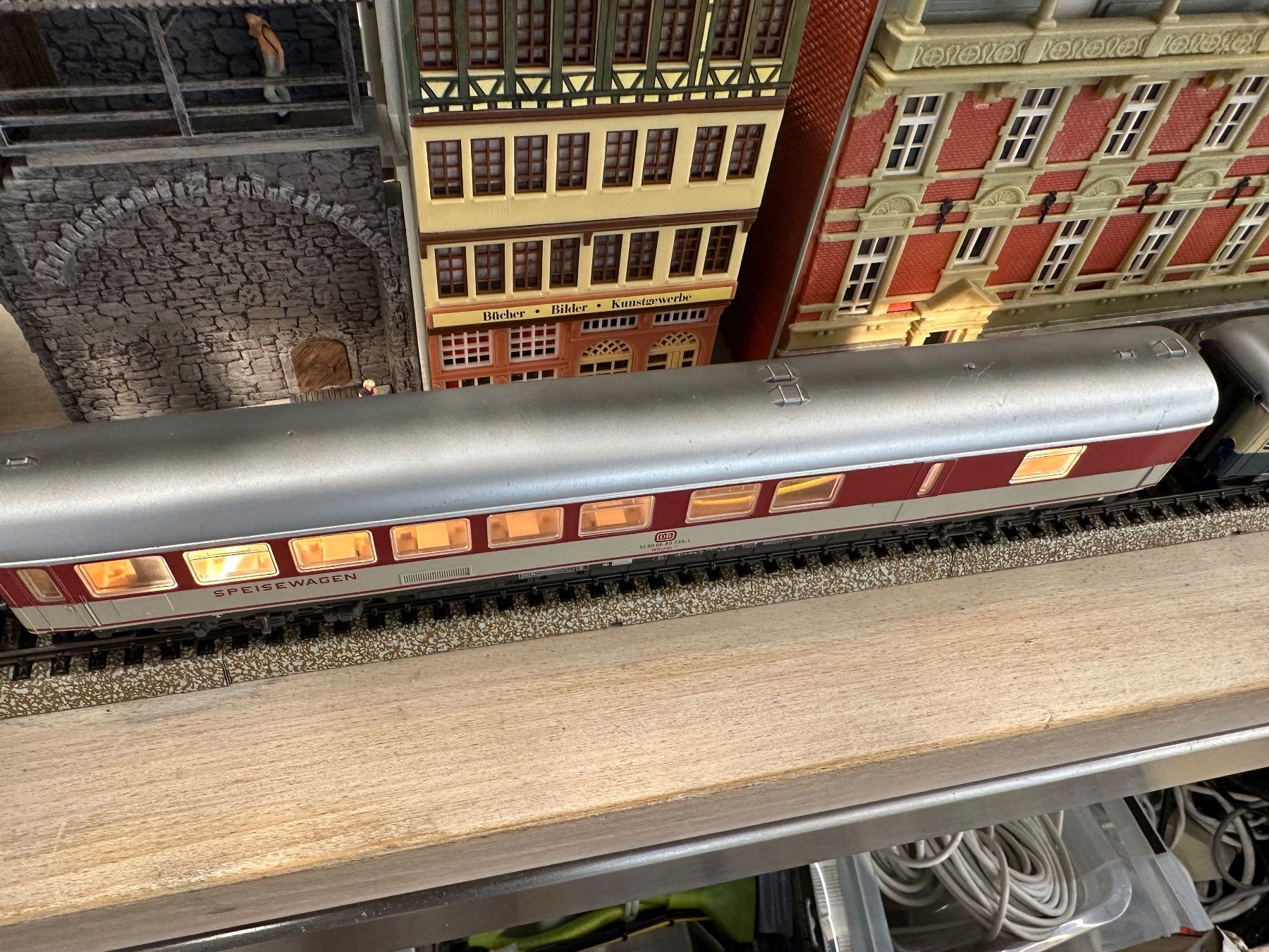 Märklin Modelleisenbahnen: Märklin 3084 DB BR 50 Personenzug – Gebraucht aus Lupsingen von New-Haven 3