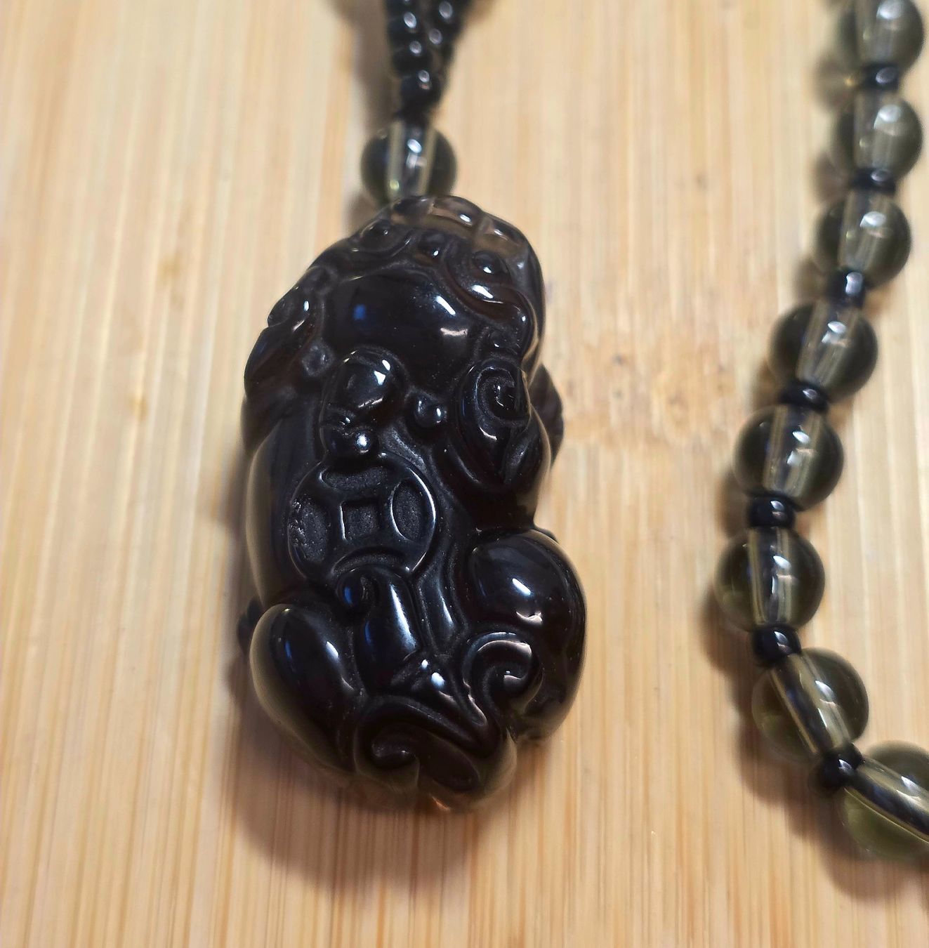 Minerali & Pietre curative: Eis Obsidian Pixiu Halskette – Nuovo e nell'imballaggio originale da Matzingen venduto da Shay_Crystalz 1