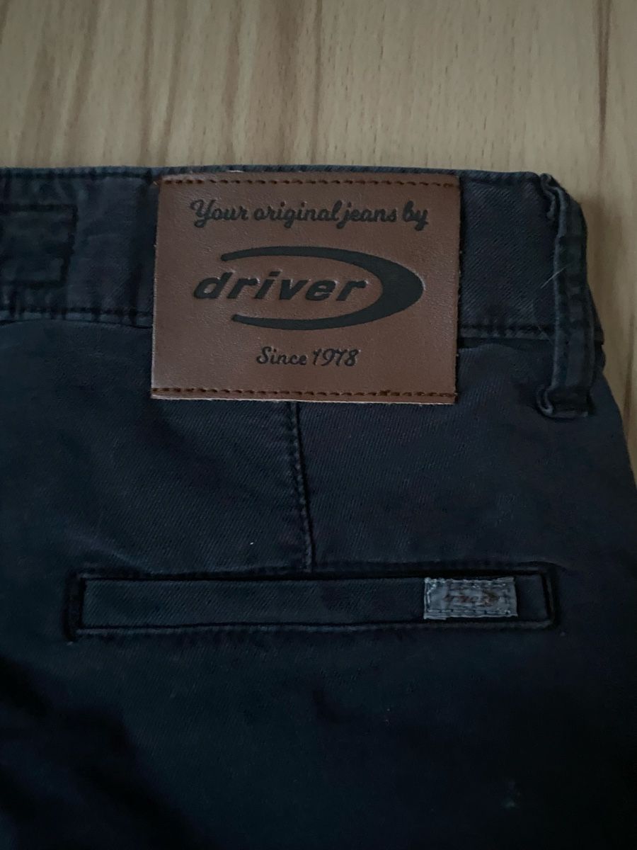 Jeans: SCHWARZE DRIVER-JEANSSHORTS GRÖSSE 30 – Gebraucht aus Arbon von arminnnn 2