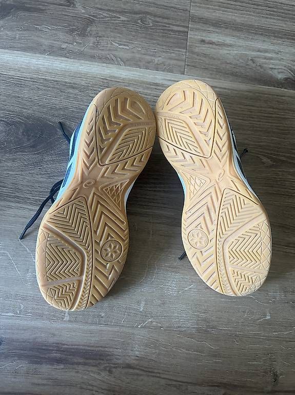 Asics Scarpe da uomo: Asics Hallenschuhe 40 – Usato da Bremgarten b. Bern venduto da m-stalder80 1