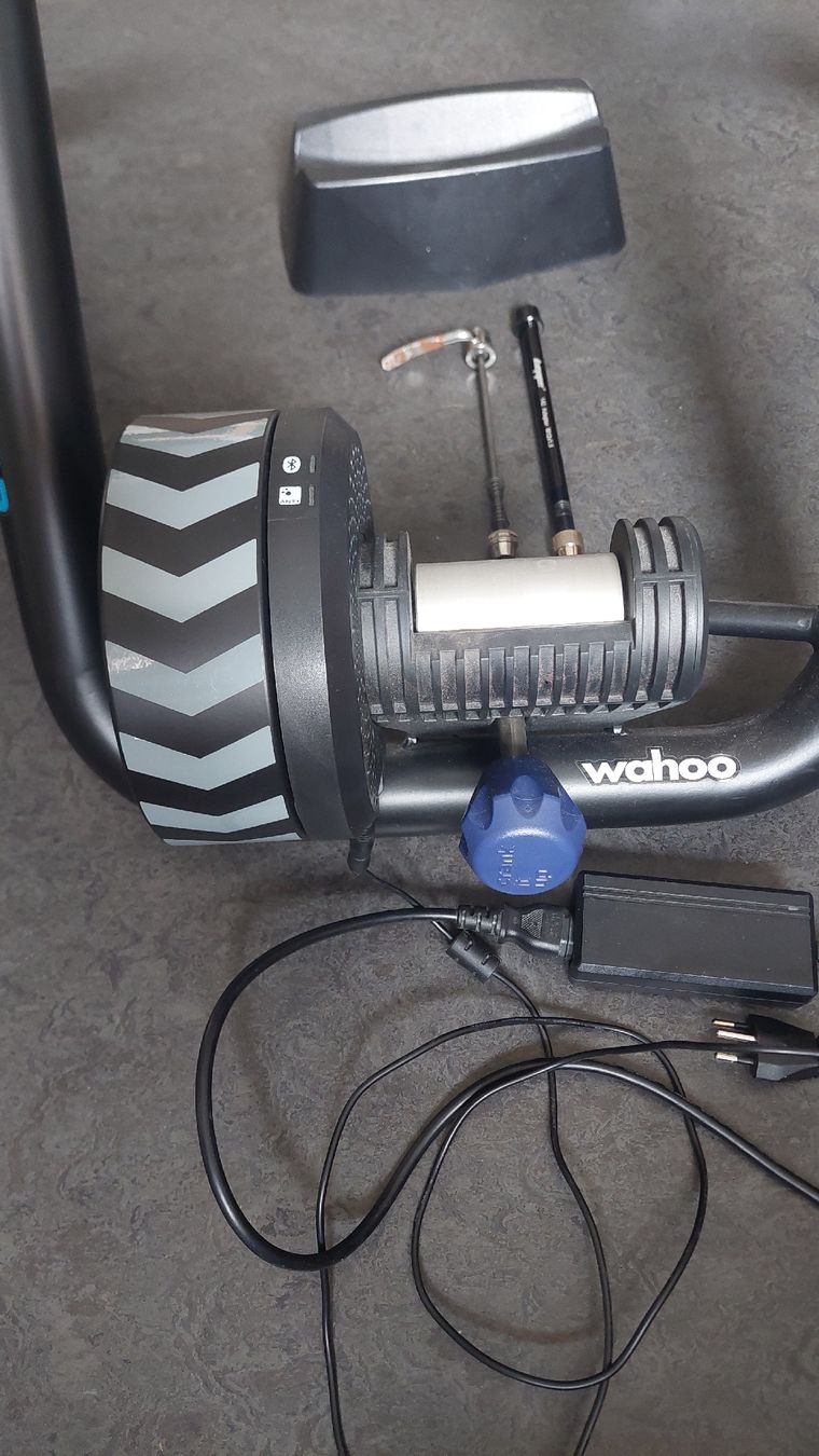 Wahoo Hometrainer: wahoo Kickr Snap Fahrradtrainer Rolle ERG Mode – Usato da Davos Platz venduto da Linus_Lang 1