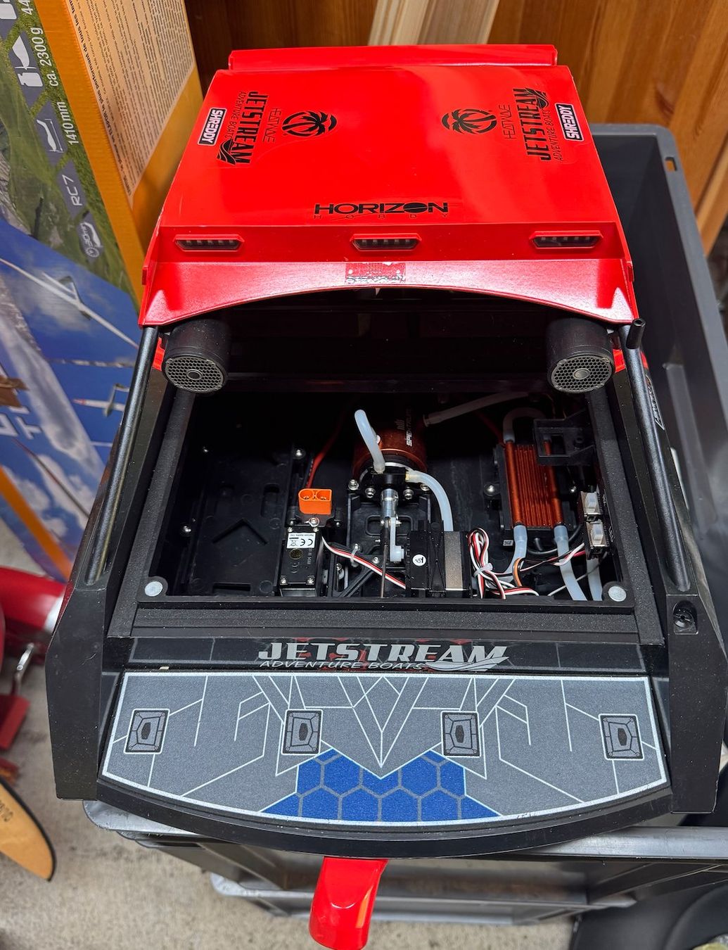 Kit di modellismo & Modellini statici: Jetstream Jet Boat 1/6 24" RTR, Mojo – Usato da Lausanne venduto da Techobby 1