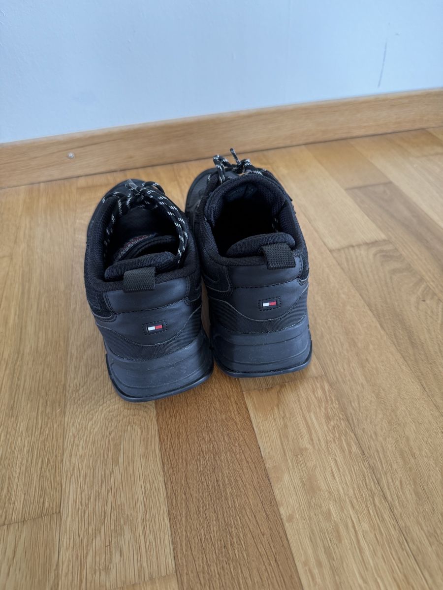 Tommy Hilfiger Herrenschuhe: Tommy Hilfiger Suede Sneakers – Neu (gemäss Beschreibung) aus Wettingen von ale_6gmk 3