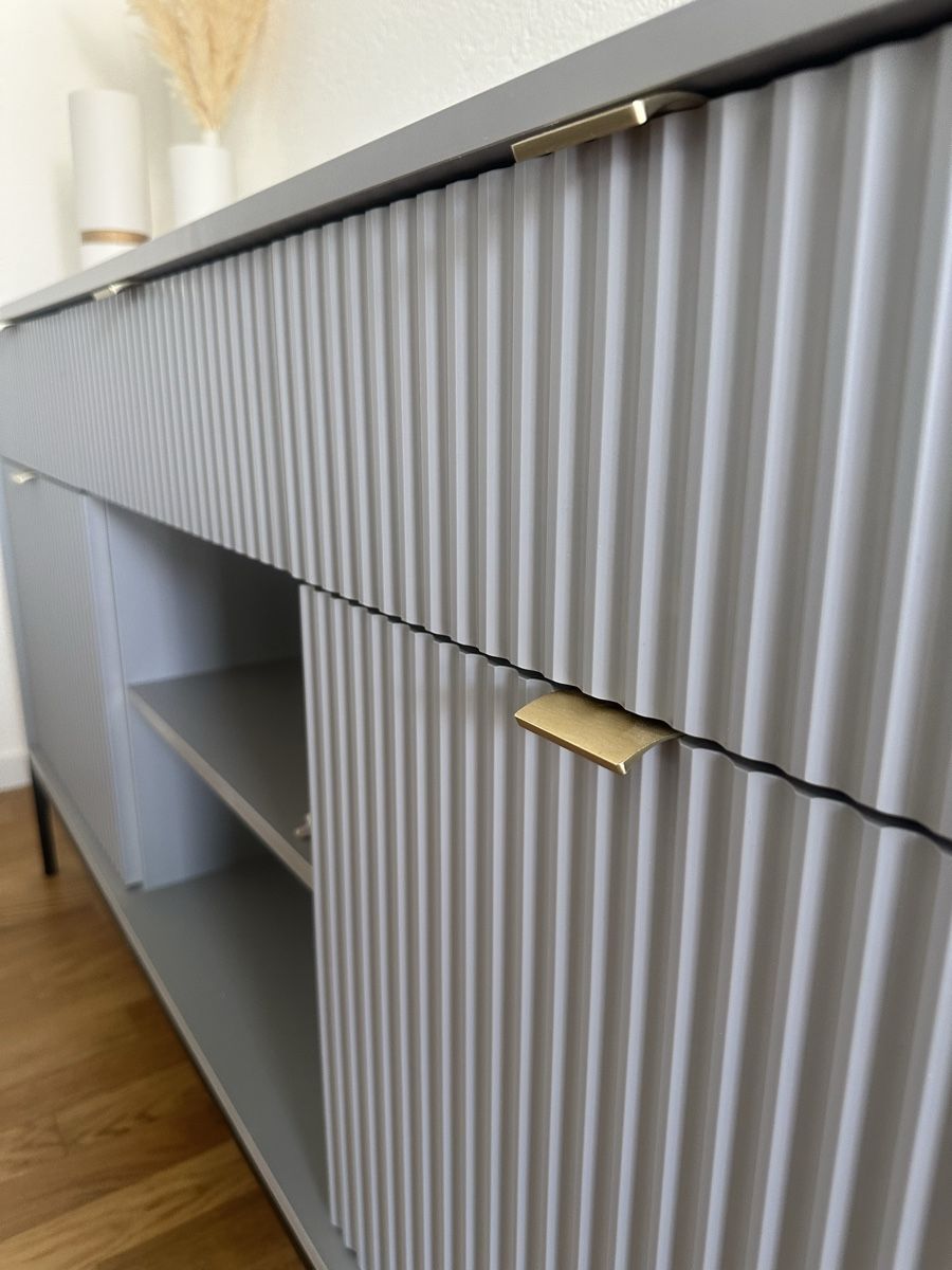 Commodes: Moderne Designer-Kommode CORTADO – D'occasion à Rotkreuz par nic_9wtg 2