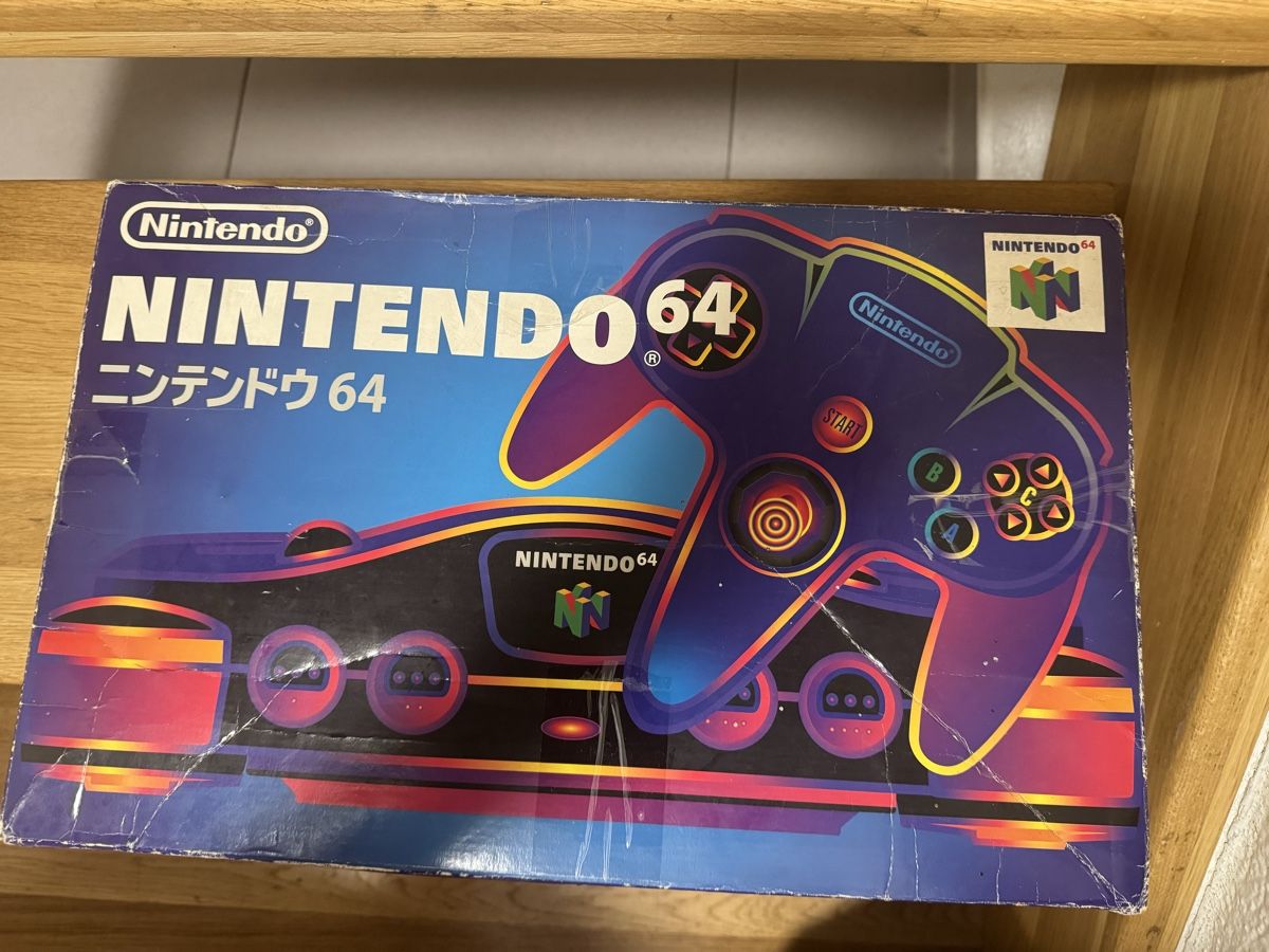 Nintendo Console: Nintendo 64 in Originalverpackung mit Controller, 5 Spielen  – Usato da Reutigen venduto da mil_cqq2 8