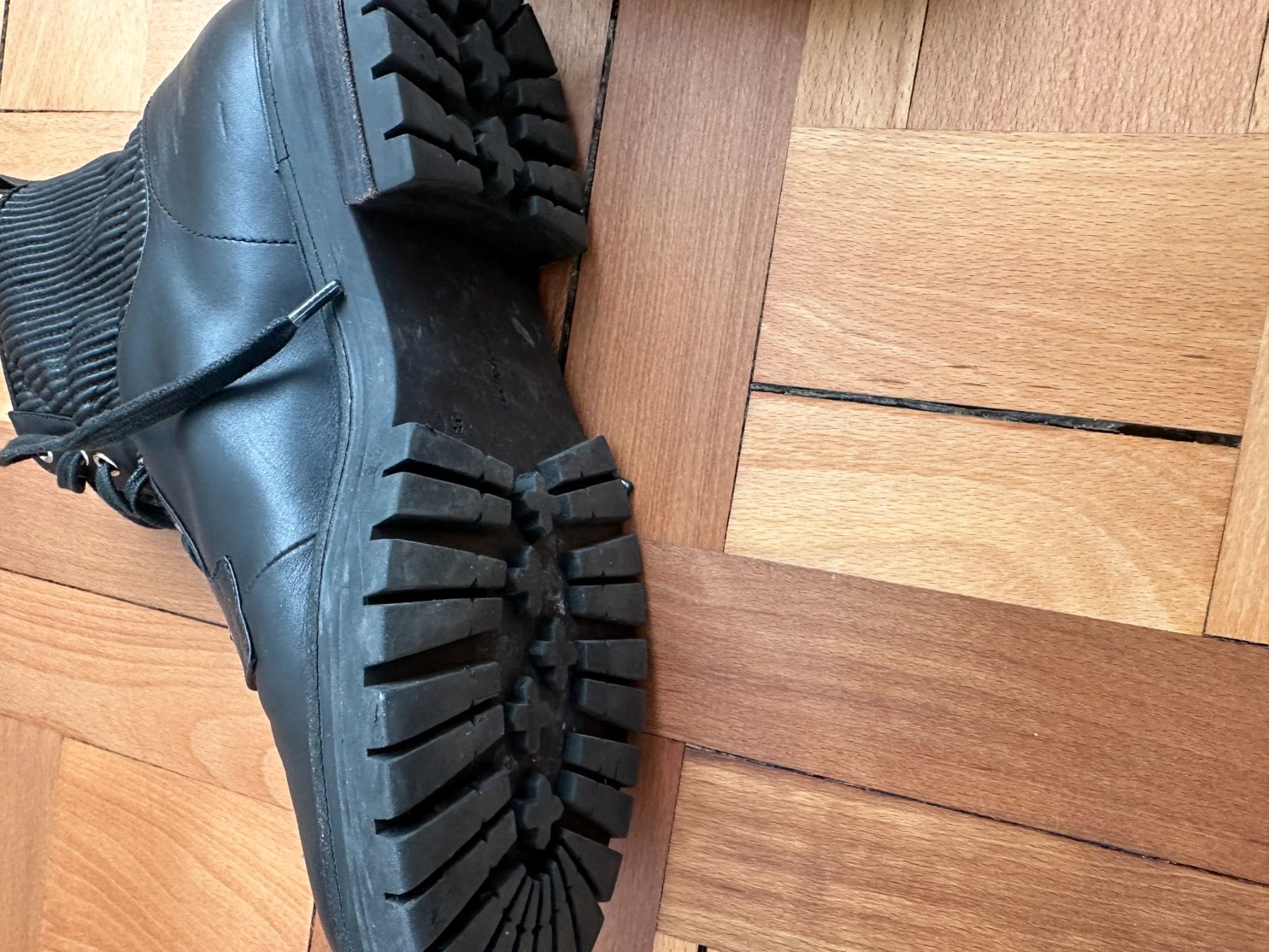 Gianvito Rossi Damenschuhe: Gianvito Rossi Leather Boots – Gebraucht aus Zürich von Haafaadjdhssjsj 2