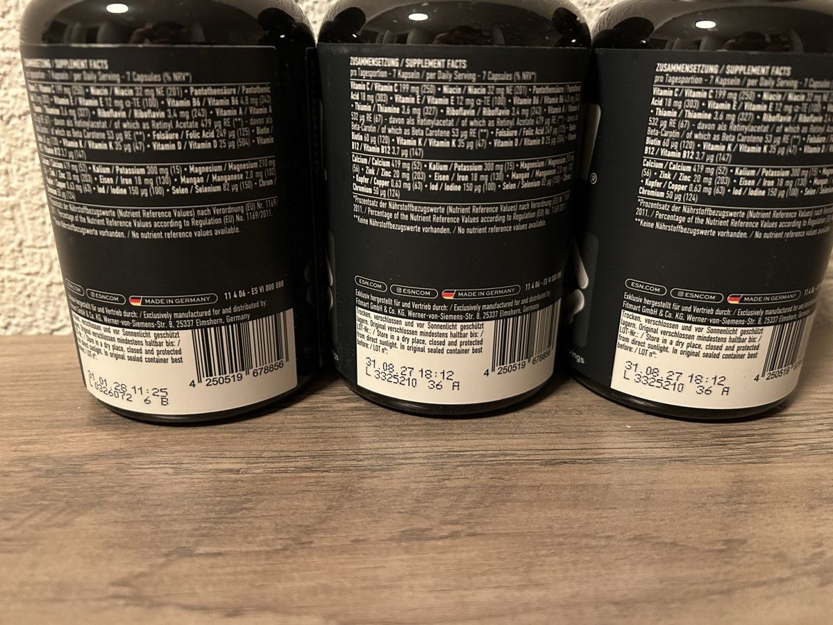 Esn Cibi & Specialità: ESN Athlete Stack Men 3er Set Vitamine Neu OVP – Nuovo e nell'imballaggio originale da Wettswil venduto da mwo_dh8j 1