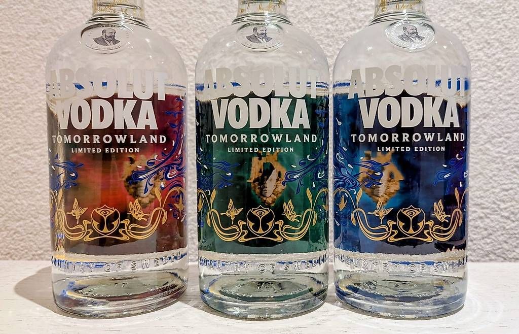Absolut Vodka Spirituosen: Absolut Vodka 2026 Tomorrowland TRIO – Neu und originalverpackt aus Bonstetten von polarvids