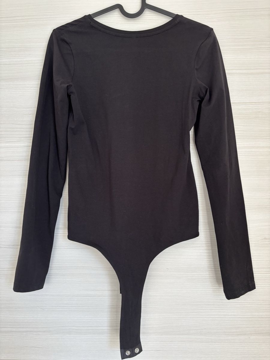 Guess Top: Guess Body – Nuovo (secondo la descrizione) da Arbon venduto da and_z2hx 1