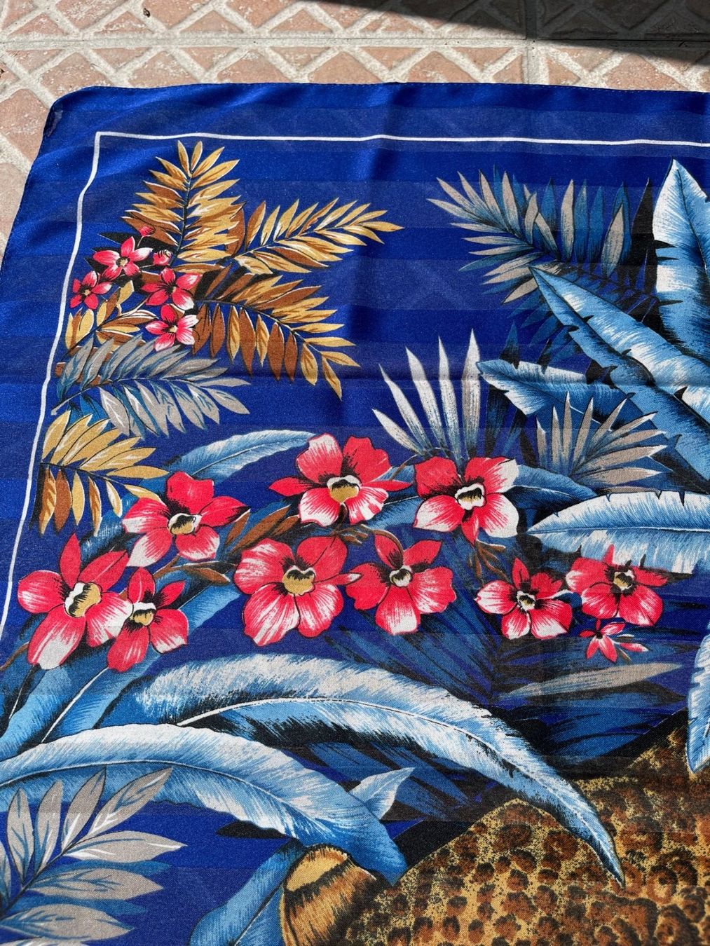 Foulard & Sciarpe: Foulard TED LAPIDUS – Usato da La Croix (Lutry) venduto da Sporades 5