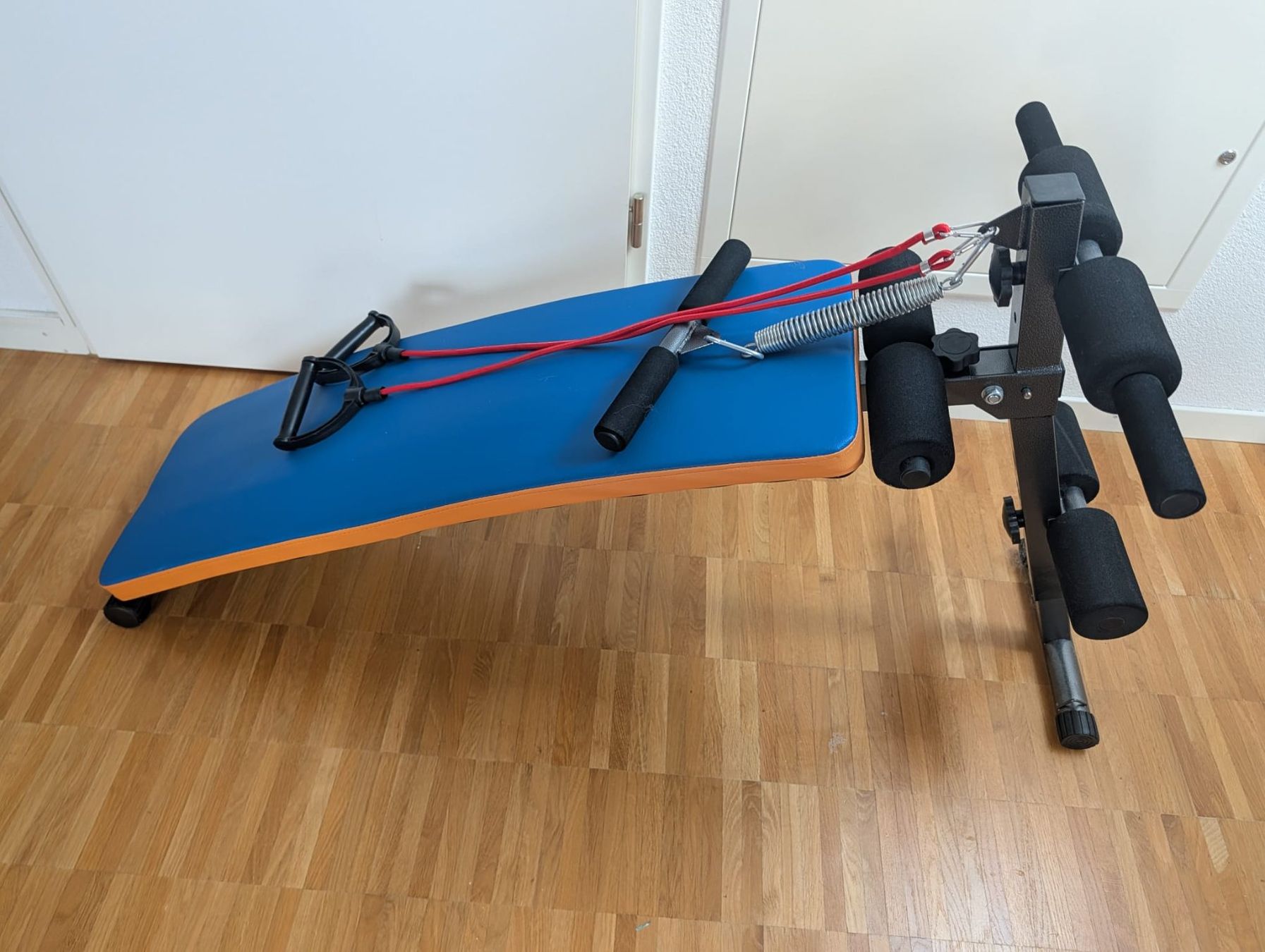 Hometrainer: Fitnessgerät Sit Up Bauchtrainer – Gebraucht aus Lupfig von Robob2 1