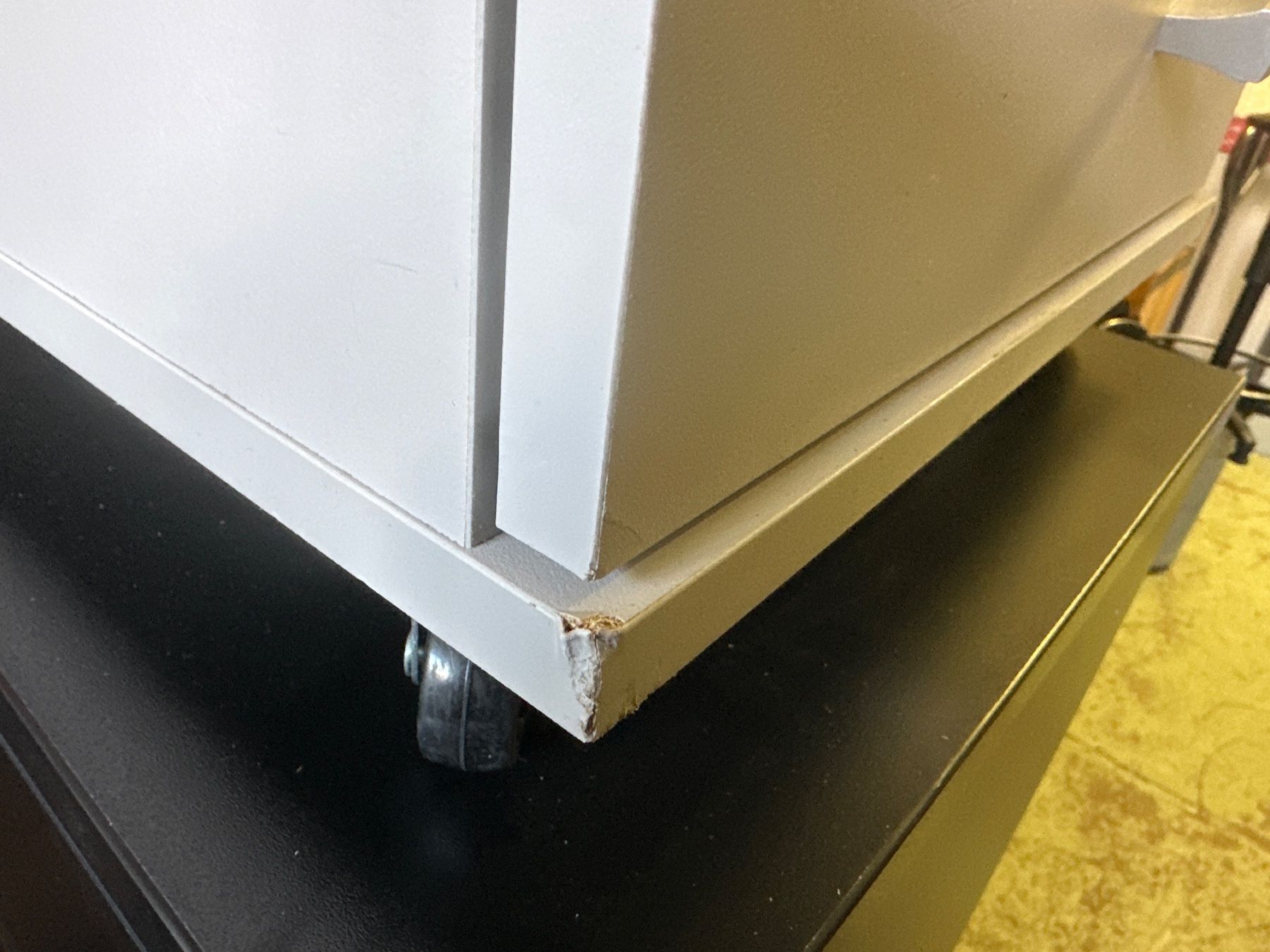 Korpus: neuer Rollkorpus mit 4 Schubladen B42xT50xH56cm – Neu (gemäss Beschreibung) aus Necker von liq24 2