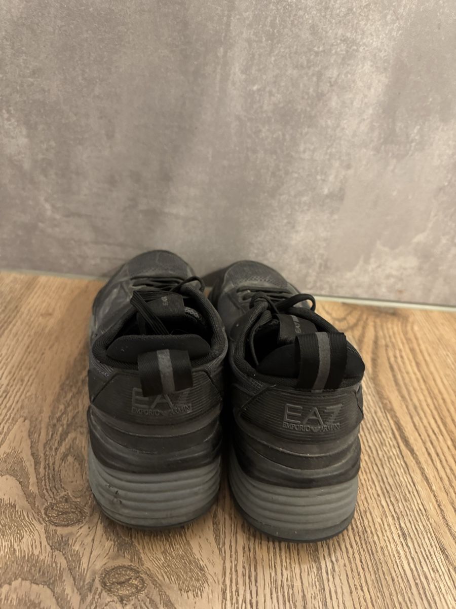 Armani Scarpe da uomo: Emporio armani sneaker – Usato da Sierre venduto da jen_w8vt 2