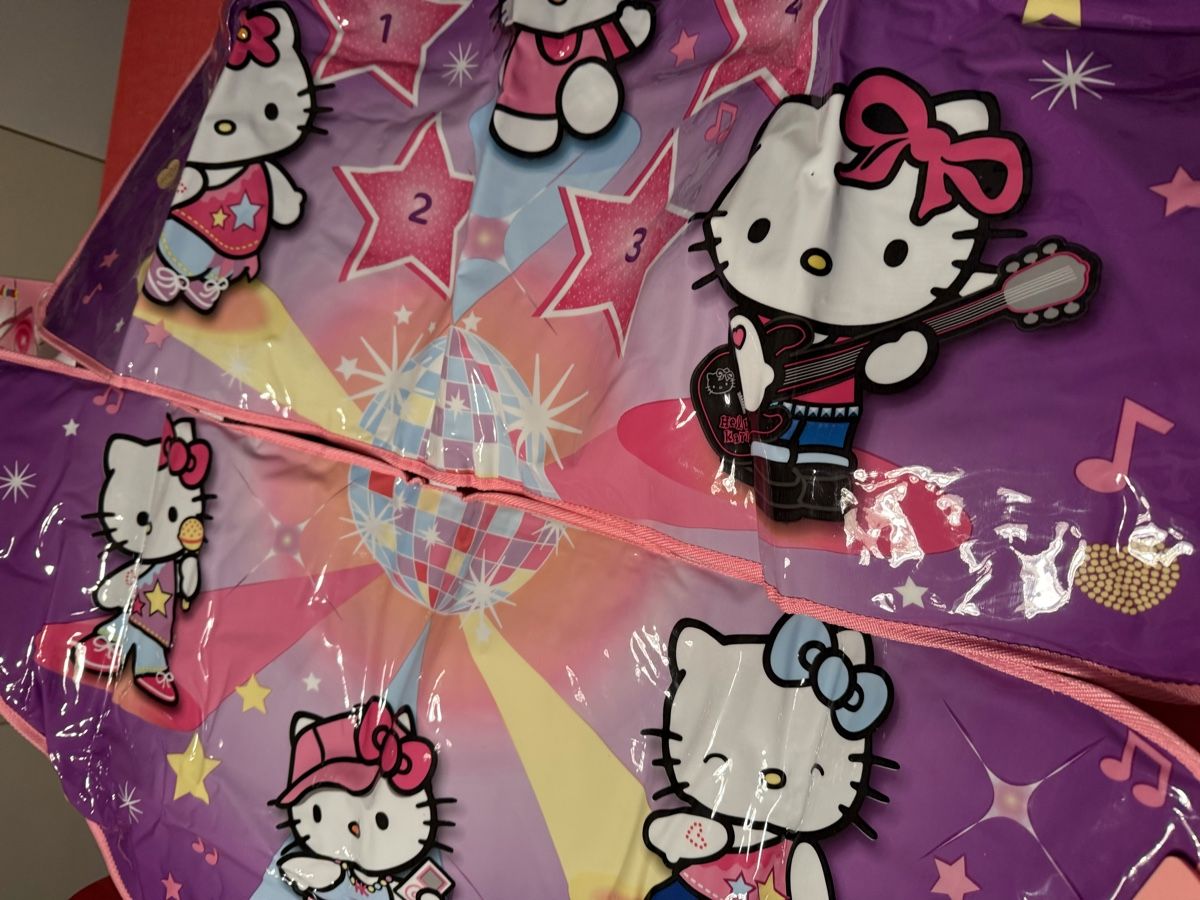 Smoby Tapis de jeu: Tappeto da ballo Hello Kitty Smoby con luci e suoni – D'occasion à Roveredo GR par ang_cc9l 2