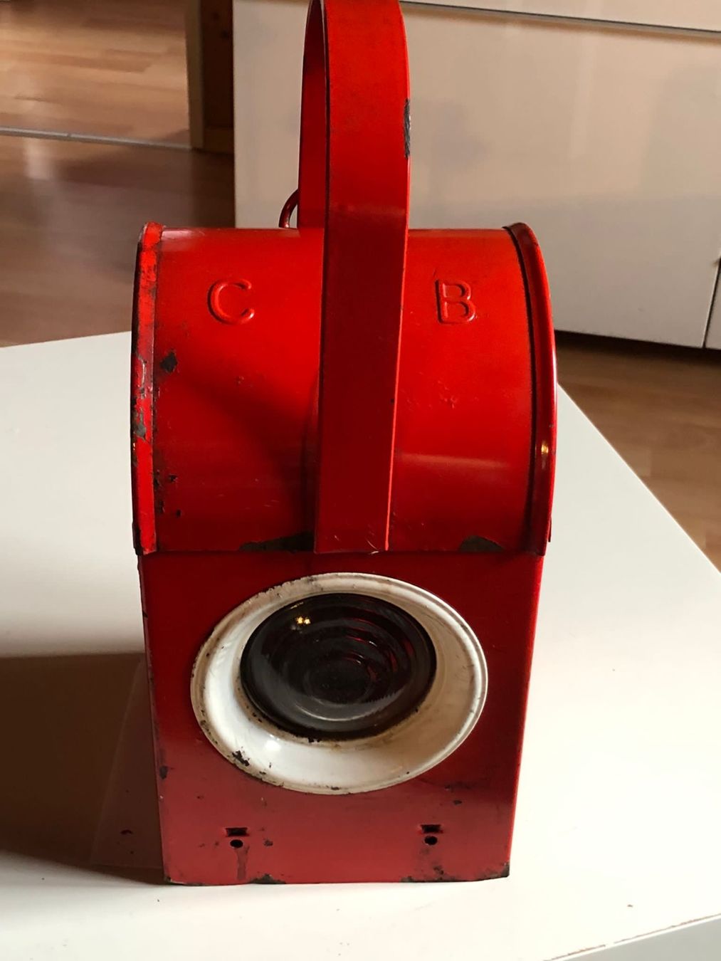 Lampade: Antike rote Petrollaterne – Usato da Röschenz venduto da Tashroal 1