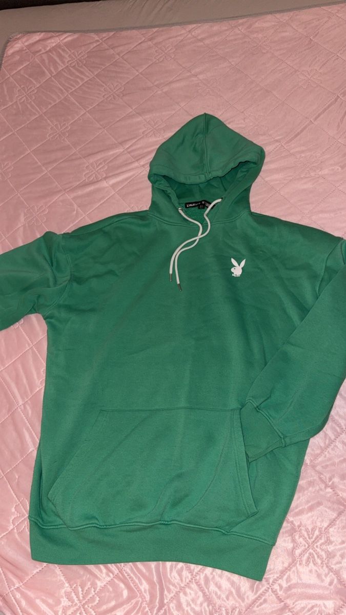 Pullover & Sweatshirts: Playboy Pullover Hoodie – Gebraucht aus Buchs AG von era_5wsj