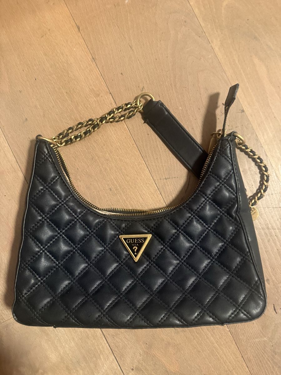 Guess Borse da donna: Handtasche Guess schwarz – Usato da Rickenbach BL venduto da lua_xzm7