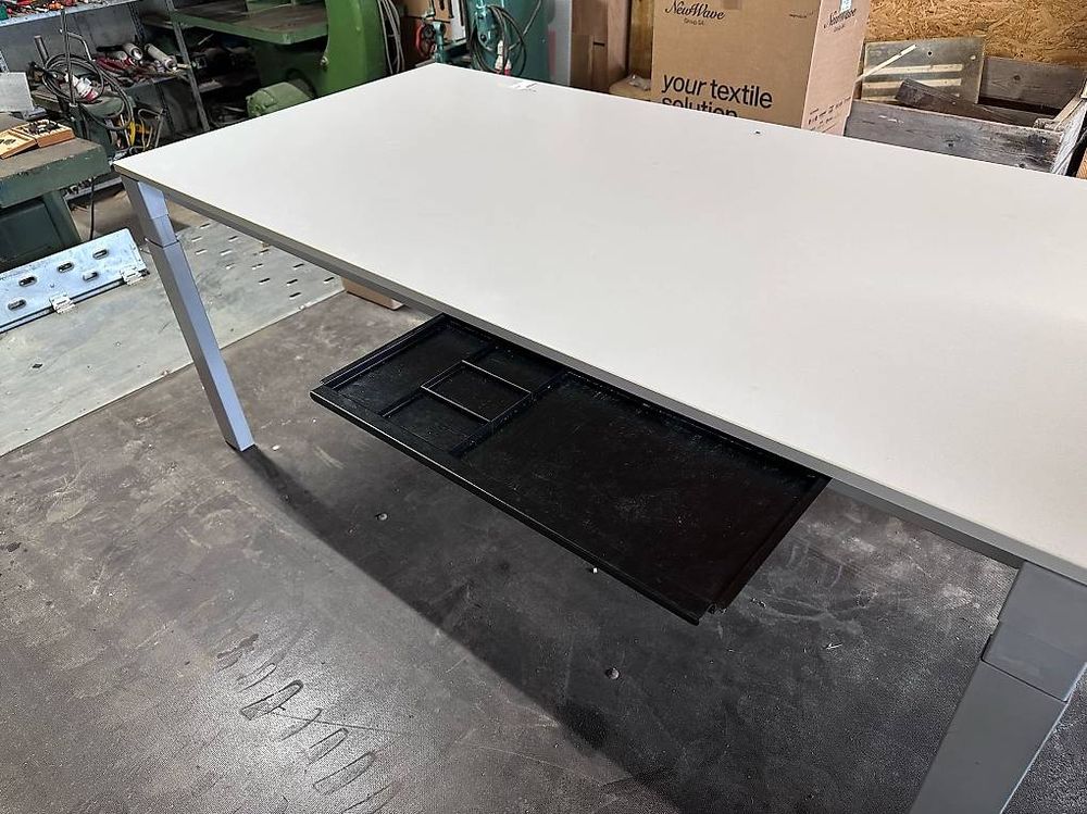 Scrivanie: Bureau BIGLA – Usato da Cottens FR venduto da pierre0708