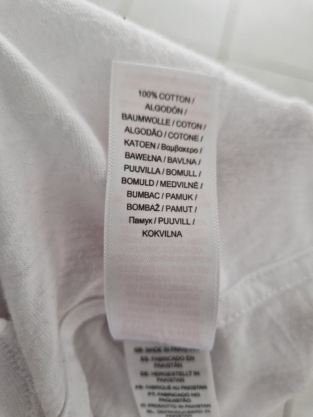 DKNY T-Shirts: 3 DKNY T-Shirts  – Gebraucht aus Bassersdorf von DonSolo 1