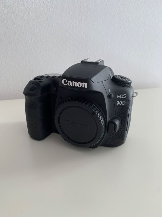 Canon EOS 90D inkl. 3 Objektive und Zubehör Kaufen auf Ricardo