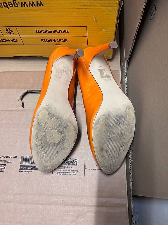 Scarpe da donna: Orange Lackpumps in Grösse 39 – Usato da Bern venduto da viddra 2