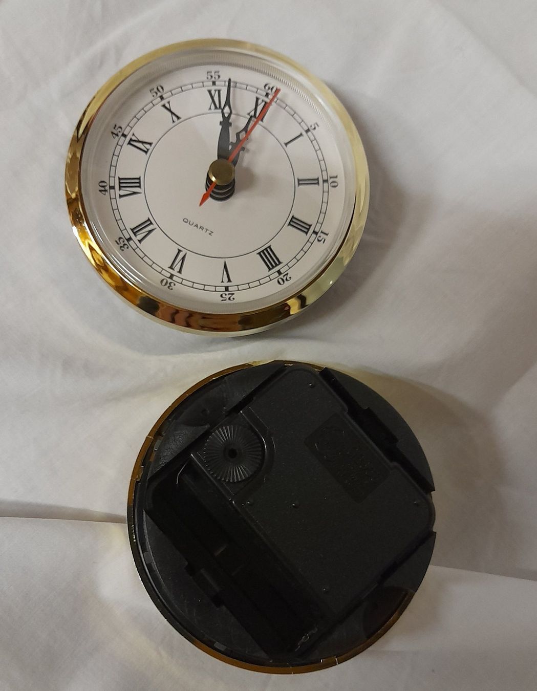 Orologi: Uhrenlaufwerke  2 Stück – Nuovo e nell'imballaggio originale da Davos Frauenkirch venduto da bib_8pq5 1